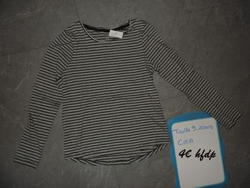 tee shirt manche longue C&A taille 9-10 ans