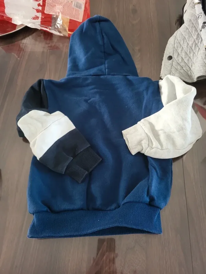 Sweat tape a l oeil 8 ans 128 cm - photo numéro 5