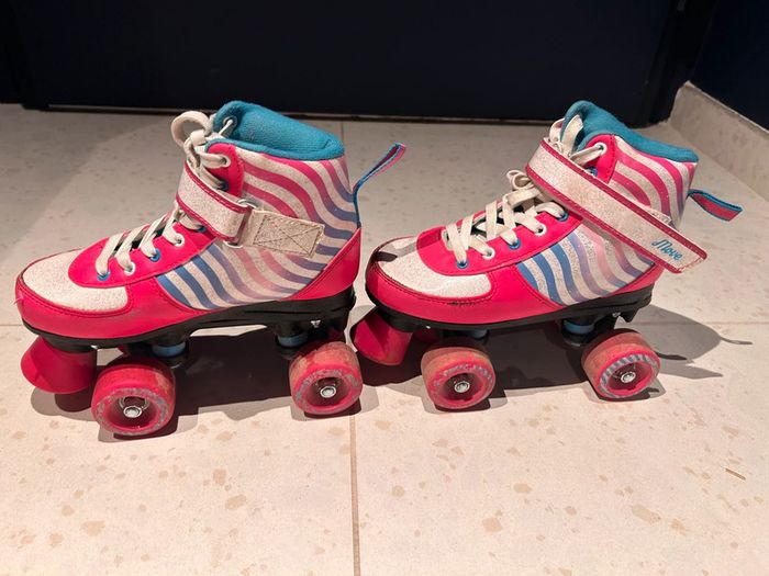 Patins à roulettes 33-34 - photo numéro 2