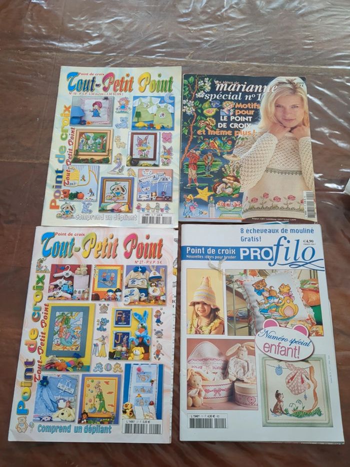 Lot de livres point de croix