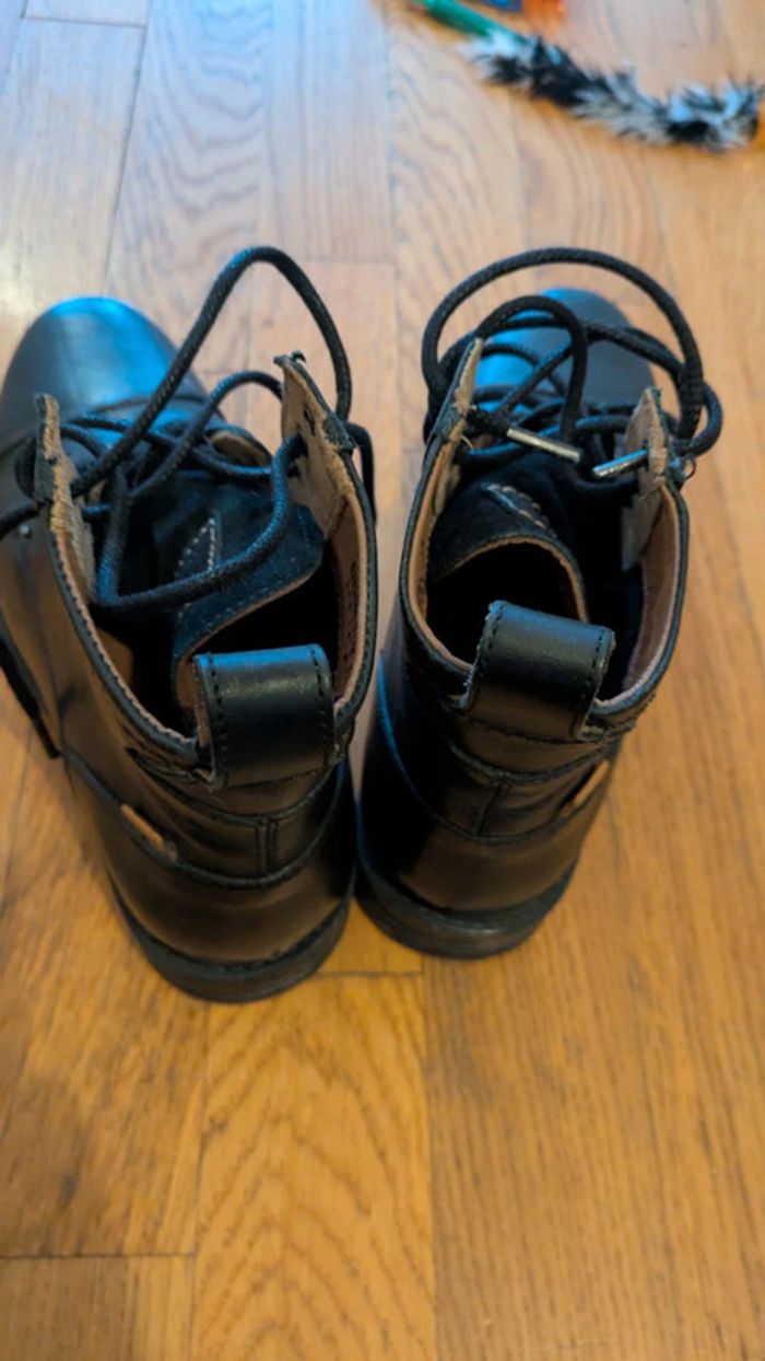 Bottines noires levis - photo numéro 2