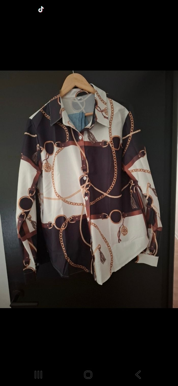 Chemise