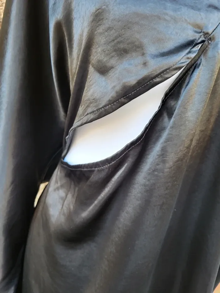 Robe longue satiné à découpe noir h&m taille 52 - photo numéro 4