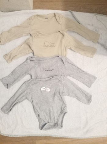 Lot de 10 bodies 3 mois