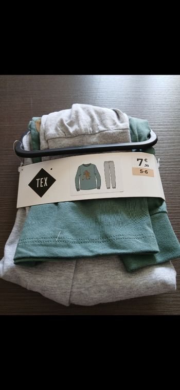 Ensemble pyjamas garçon en coton 5/6 ans 