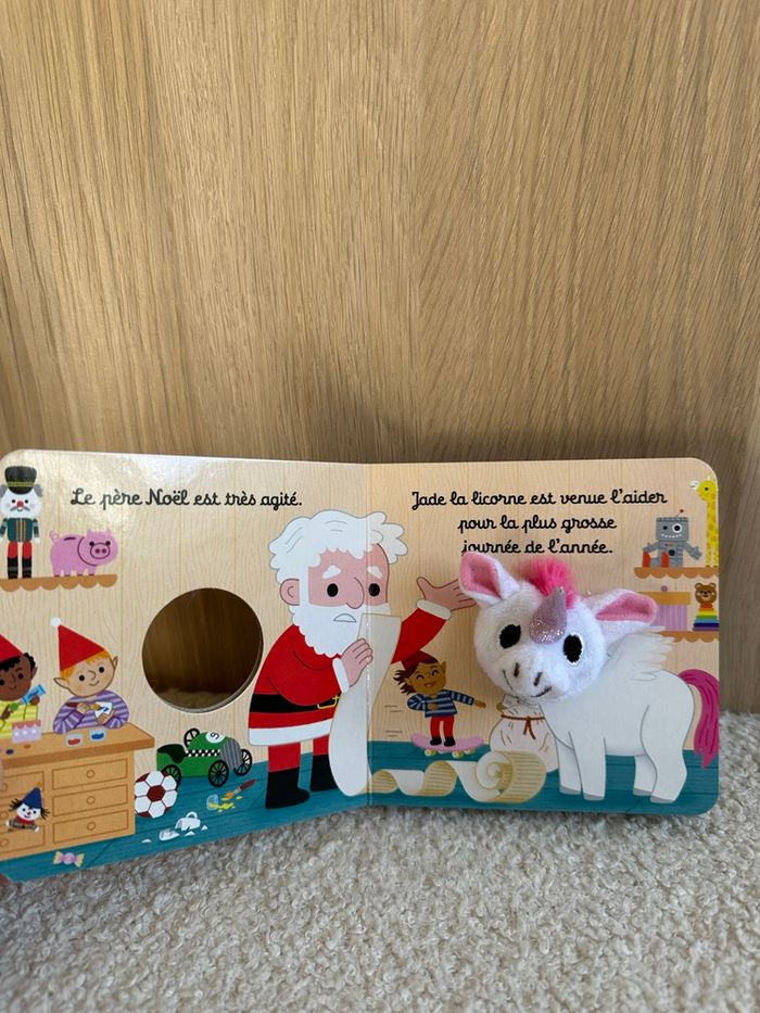 Livre jade la licorne de Noël - photo numéro 2