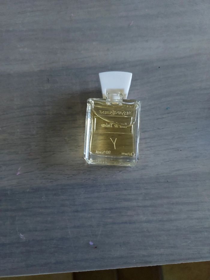 Miniature eau de toilette 7,5ml yves Saint Laurent neuve - photo numéro 5