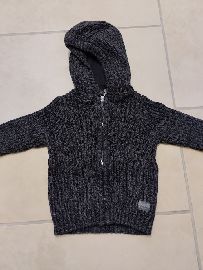 Gilet à capuche