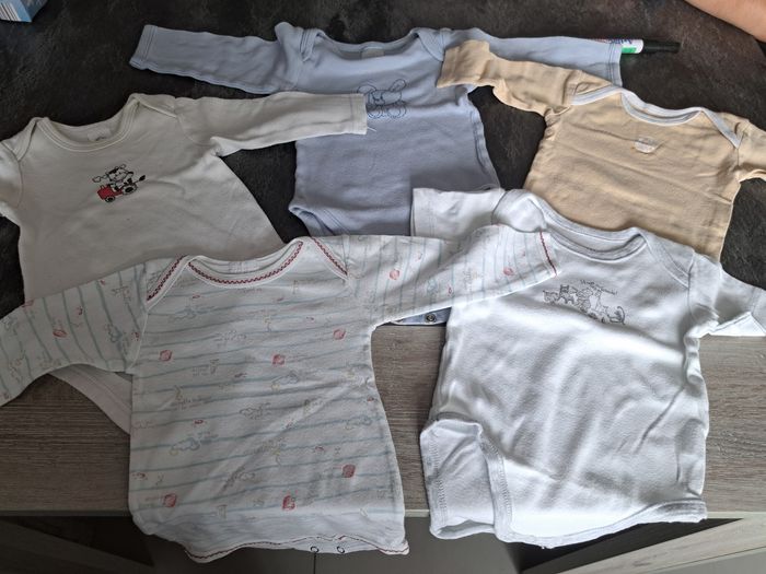 Lot de vêtements garçon 6m - photo numéro 10