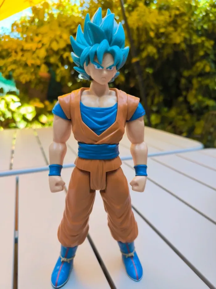 Figurine Sangoku cheveux bleu DragonBall z