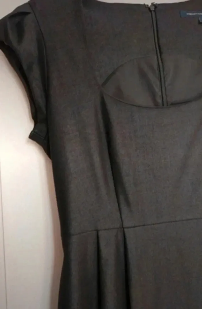 Robe noire French Connection t.S - photo numéro 4