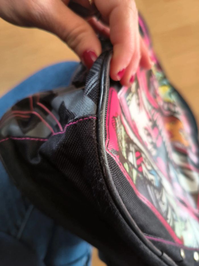 Sac à dos Monster High noir - photo numéro 8
