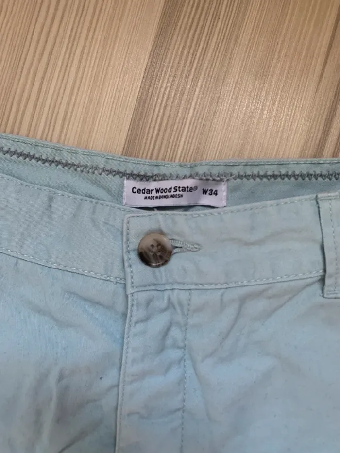 Short chino bleu clair Cedar Wood State W34 T.44 TBE - photo numéro 2