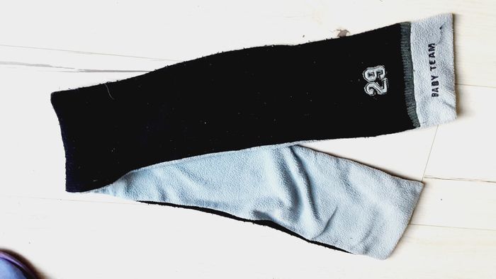 Écharpe garçon noire et bleu 95 x 12 cm