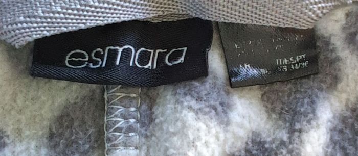 Combinaison pyjama marque Esmara taille S couleur gris léopard pour femme - photo numéro 3