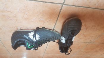 Chaussures de foot à crampons 43 noires Lotto