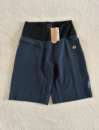 Short IXS