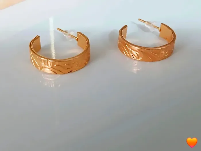 Boucles d’oreilles créoles larges tendance chic été - photo numéro 3