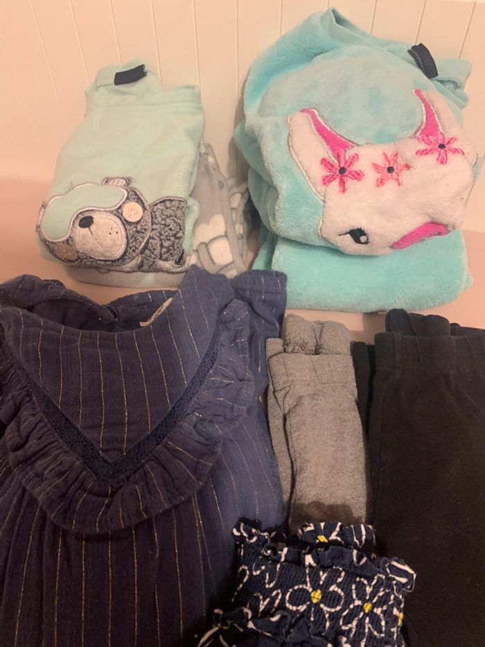 Lot vêtements fille 6 ans - photo numéro 4