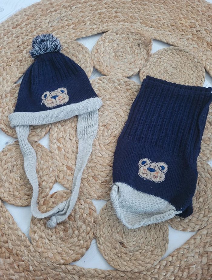 Ensemble bonnet et écharpe 12 mois