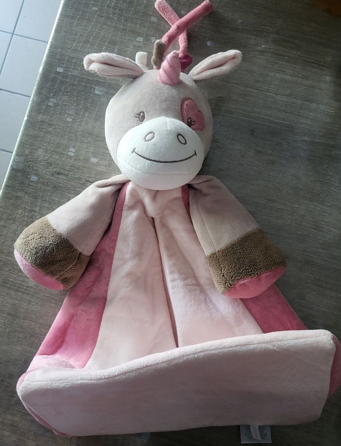 Nattou range doudou/pyjama