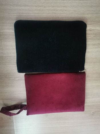 Lot de 2 pochettes en velours