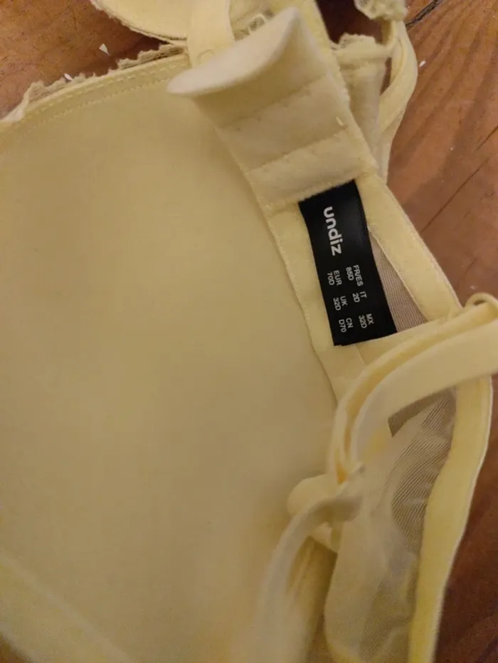 Soutien gorge Undiz jaune 85 D neuf - photo numéro 4