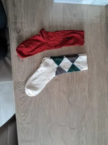 2 paires de chaussettes