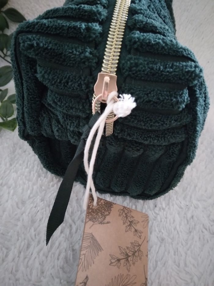 Petite trousse vert sapin neuve - photo numéro 4