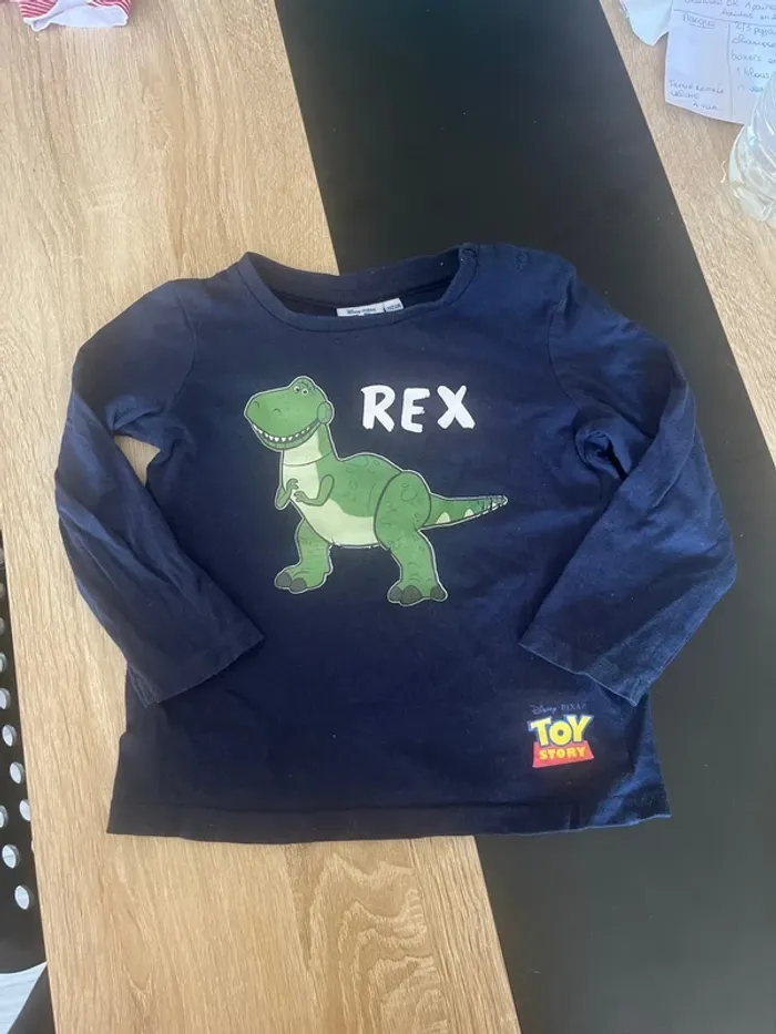 T-shirt manches longues (taille 24 mois)