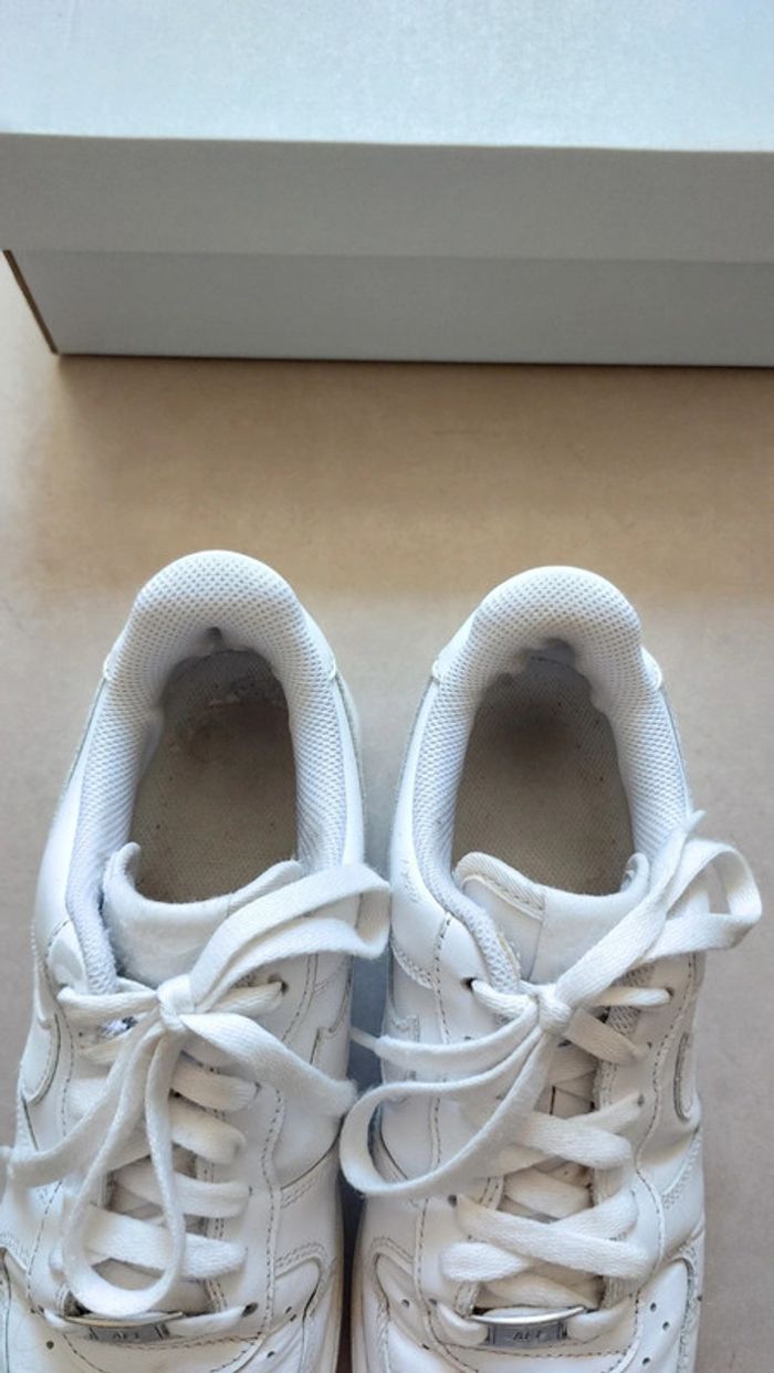 Baskets NIKE pointure 40 - photo numéro 5