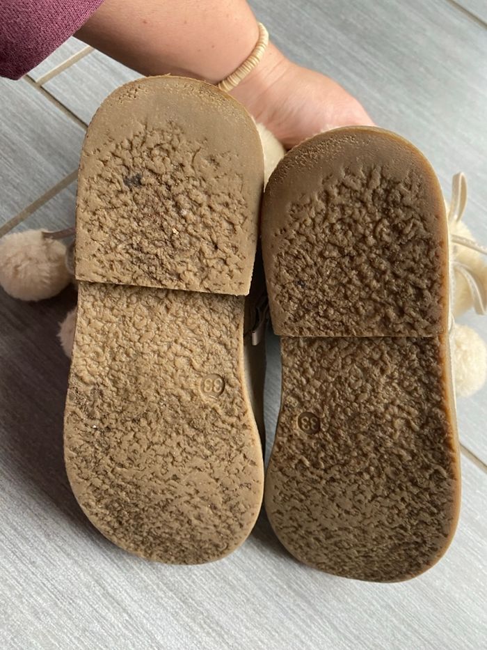 Bottines fourrées pointure 33 - photo numéro 2