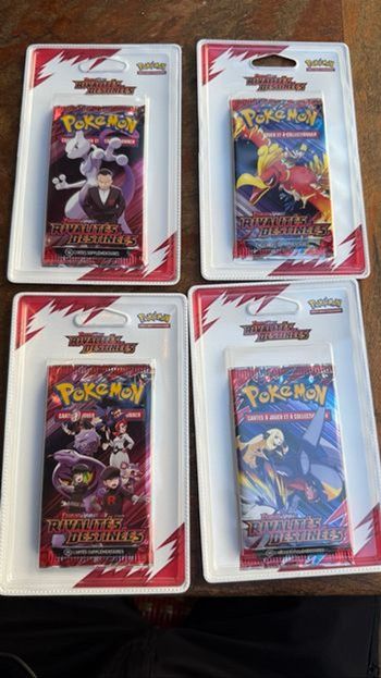 Pokémon Art set Rivalités destinés ev10