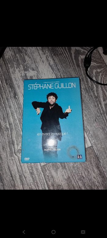DVD Stéphane Guillon en avant la musique