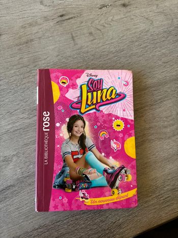 Livre la bibliothèque rose soy Luna un nouveau départ