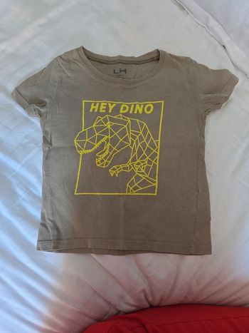 T shirt 3 ans dinausores