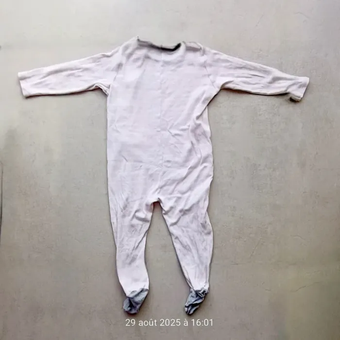 Pyjama 1 pièce fille - 2/3 ans - photo numéro 4