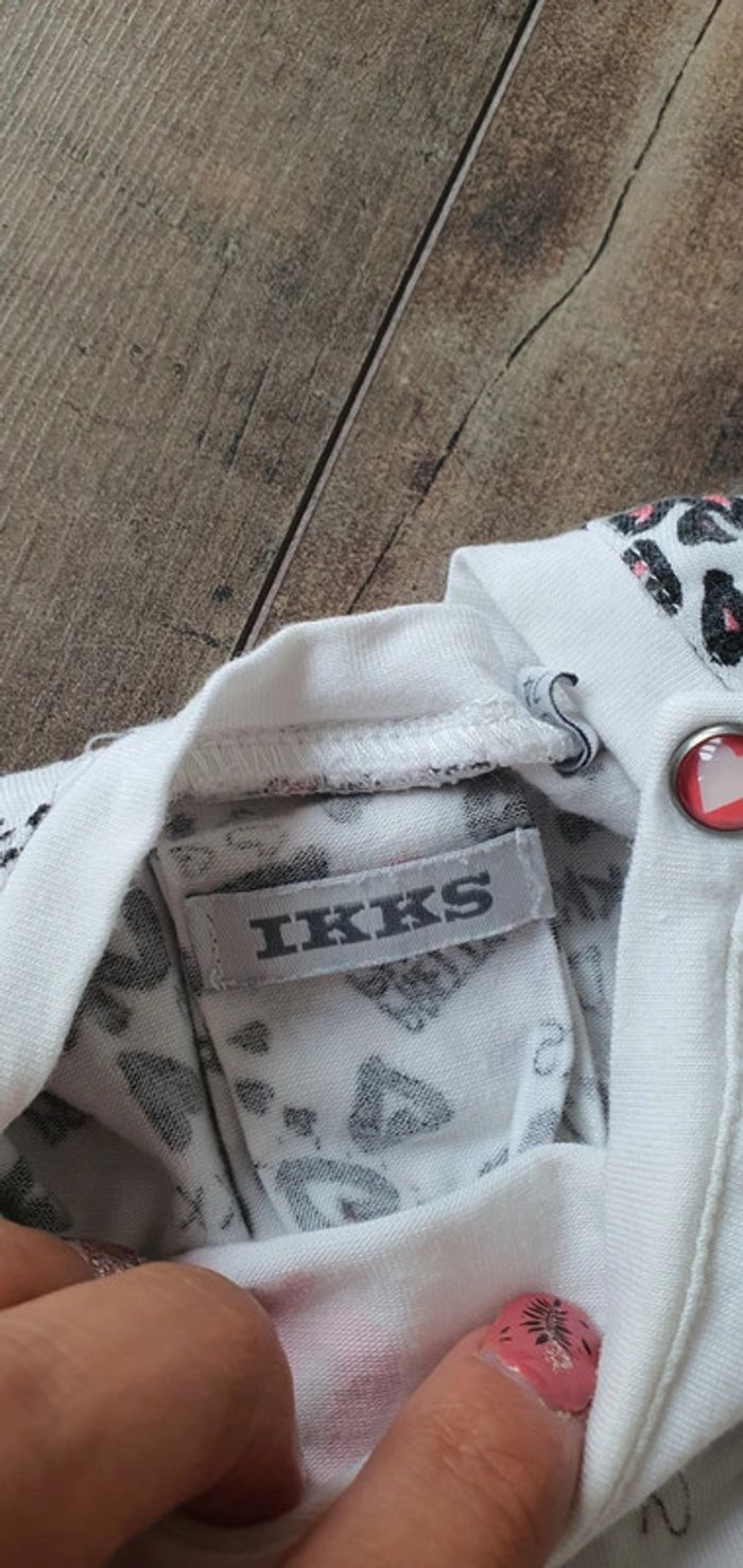 T-shirt ikks 24 mois en très bon état - photo numéro 4