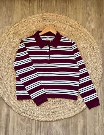 Pull bordeaux à rayures