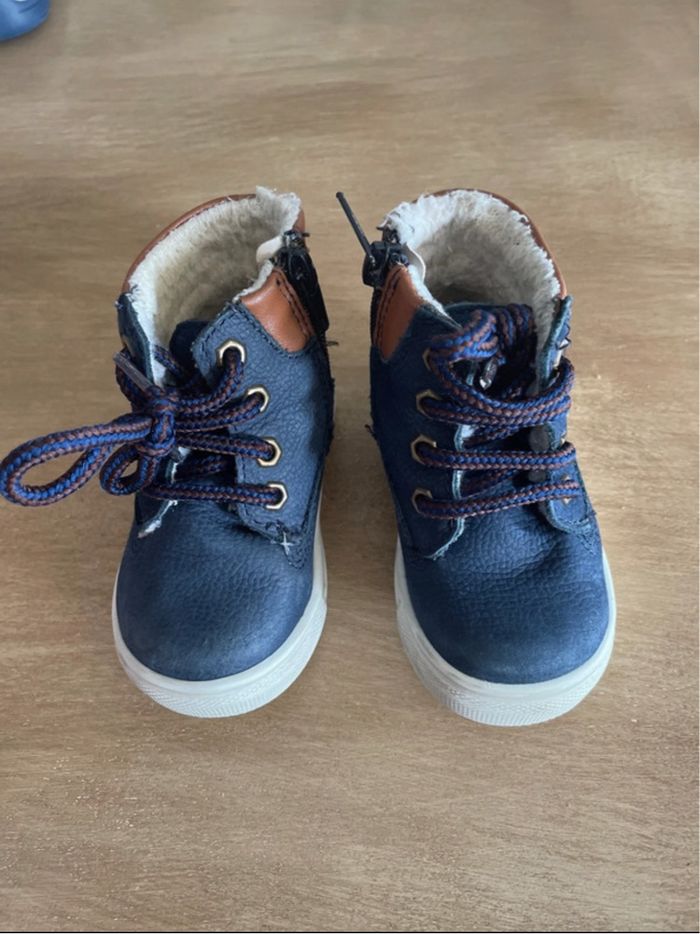 Boots garçon taille 19 - photo numéro 3
