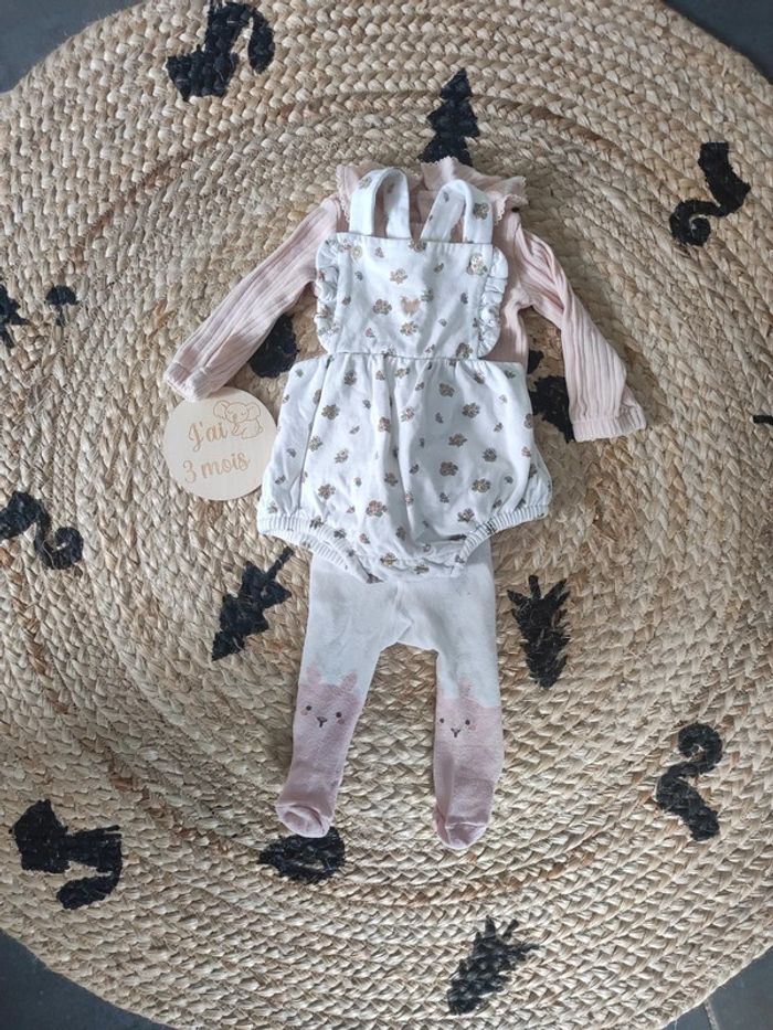 Ensemble bébé fille 3 mois