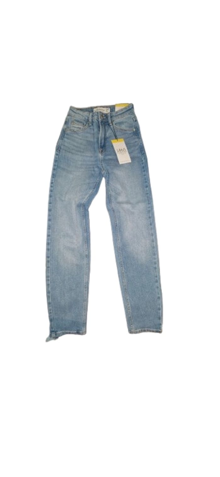 Jean stradivarius neuf