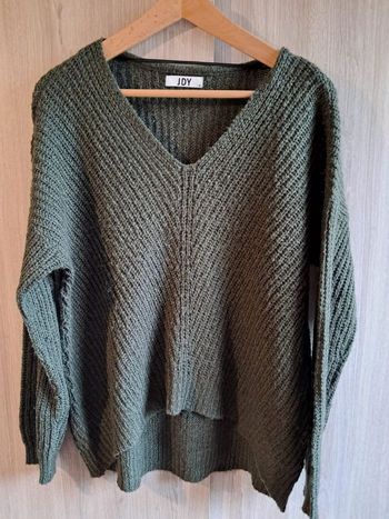 Pull en V taille M JDY