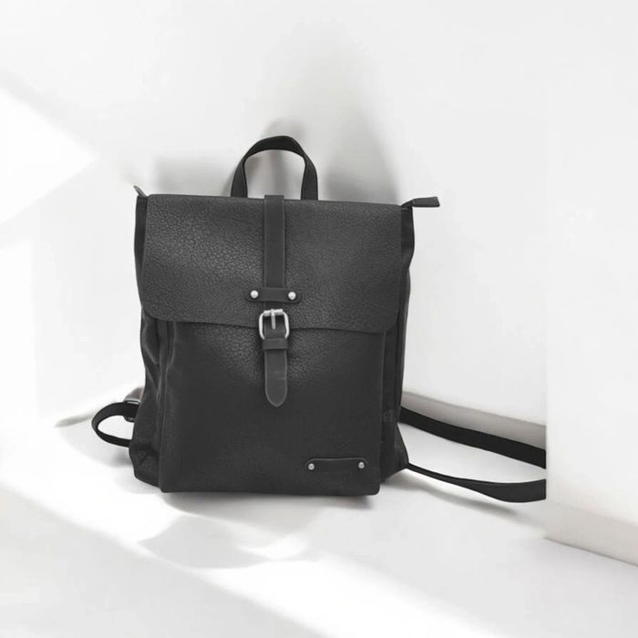 Sac à dos noir cuir polyuréthane