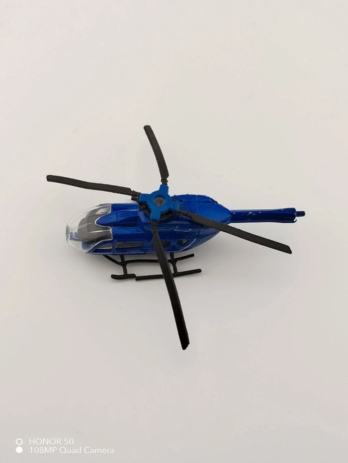 Hélicoptères miniatures - photo numéro 8