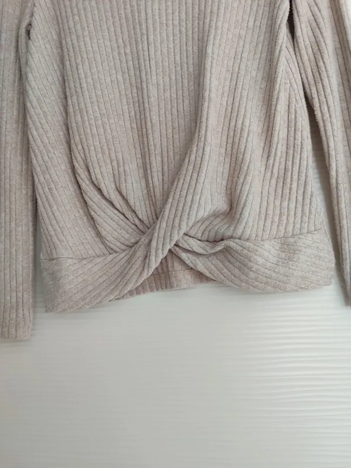 Pull léger C&A ans - photo numéro 2