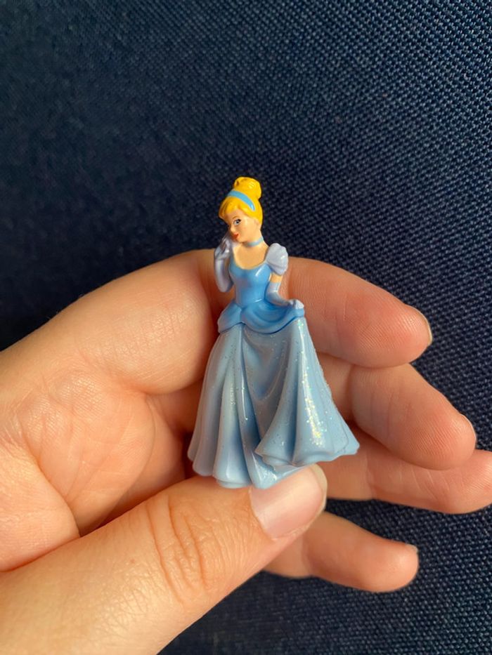 Disney Princesses Cendrillon (Kinder Surprise - photo numéro 2