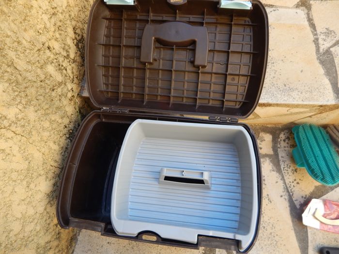 bac à brosse + brosses - photo numéro 5