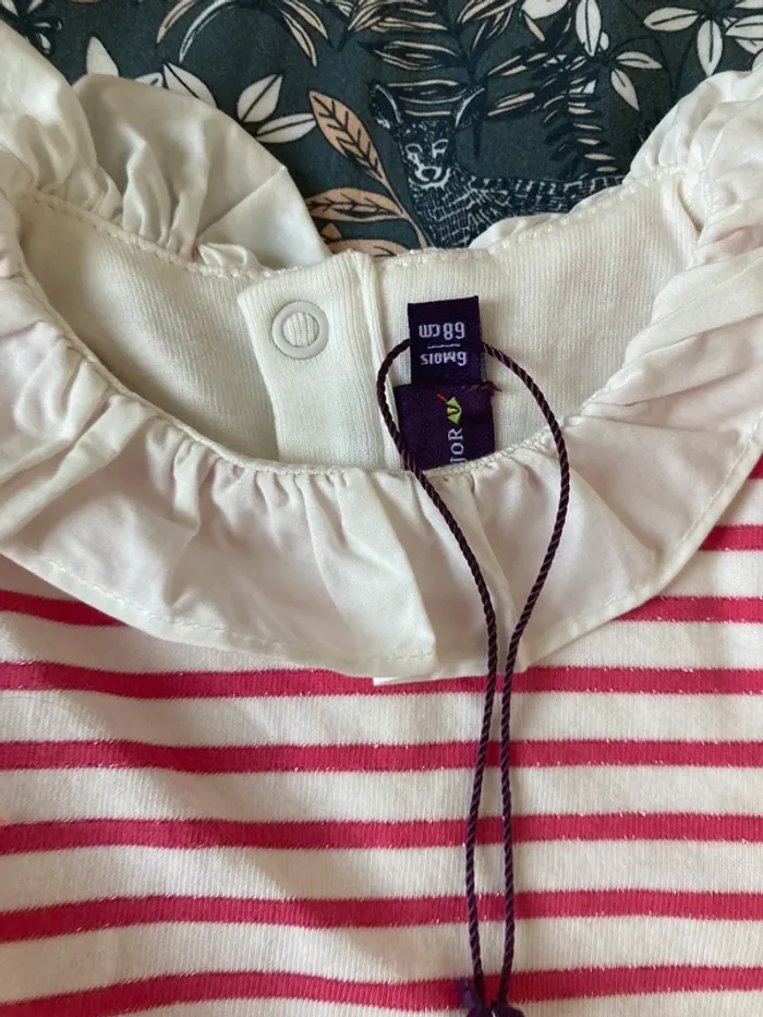 Body t-shirt intégré 6 mois - photo numéro 5