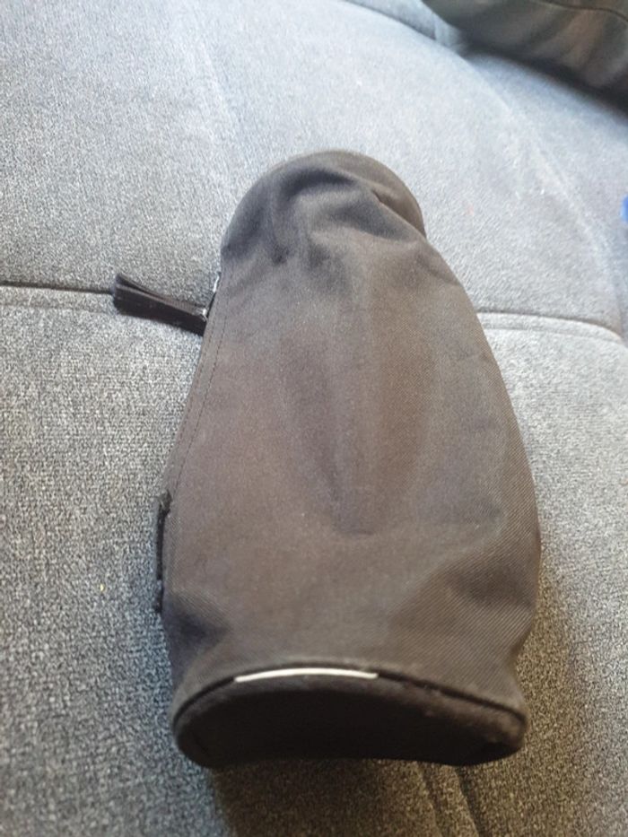 Trousse noire je ne suis pas une princesse - photo numéro 3